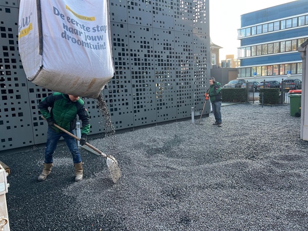 Eijssink Schoon & Groen verzorgt stijlvolle tuinupgrade voor Twente Board Enschede!